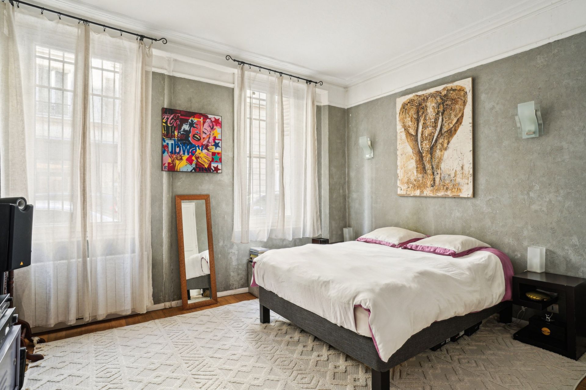 luxury apartment 5 Rooms for sale on PARIS (75009)