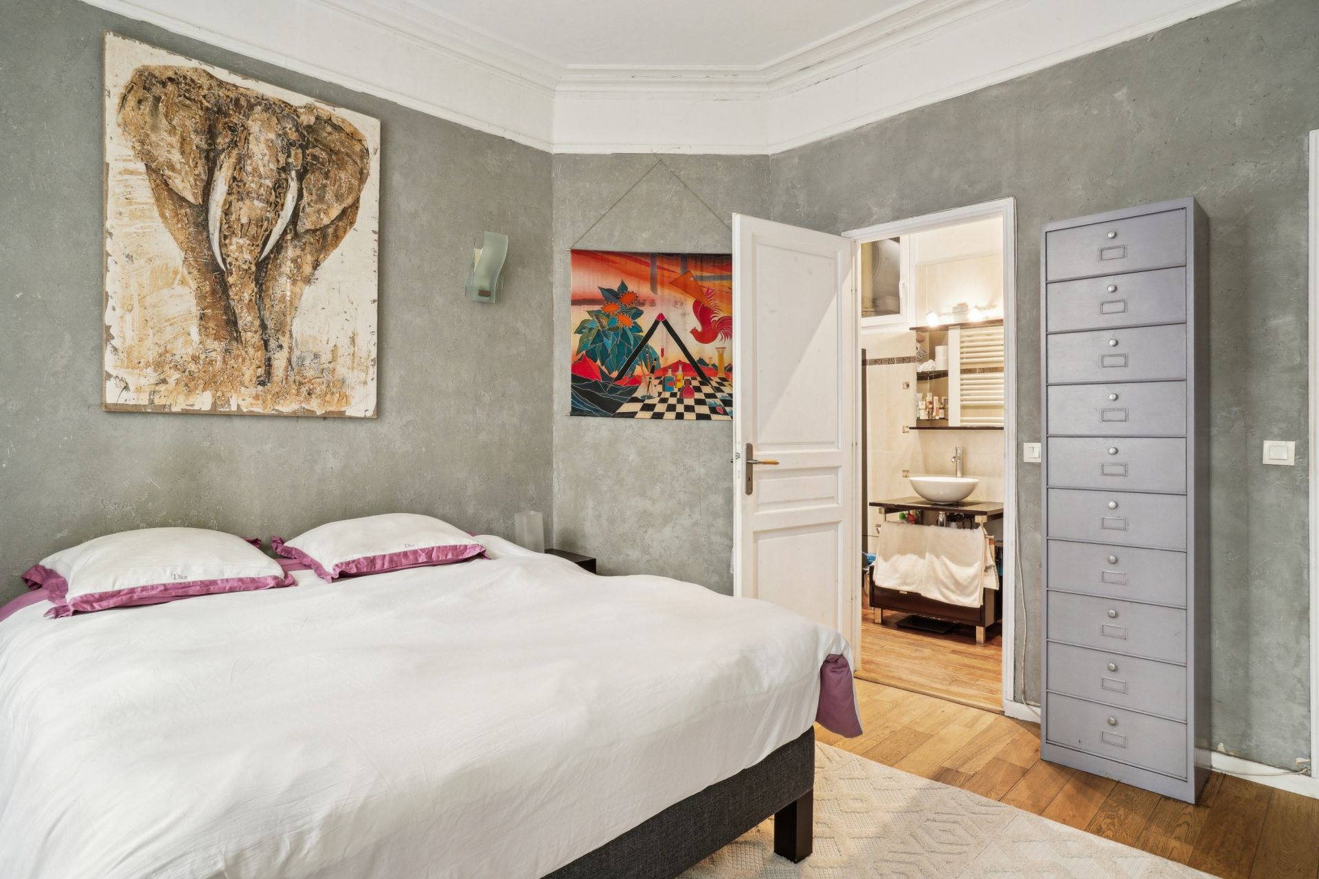 luxury apartment 5 Rooms for sale on PARIS (75009)