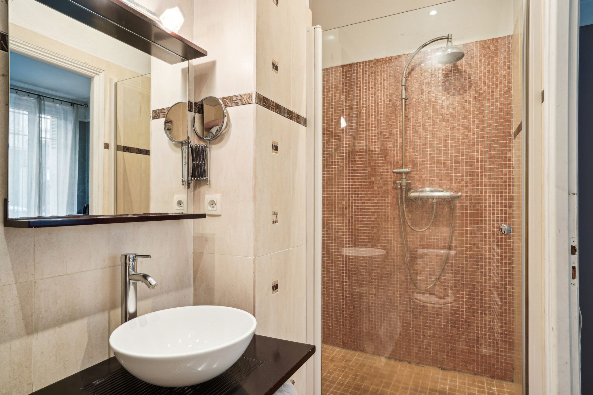luxury apartment 5 Rooms for sale on PARIS (75009)