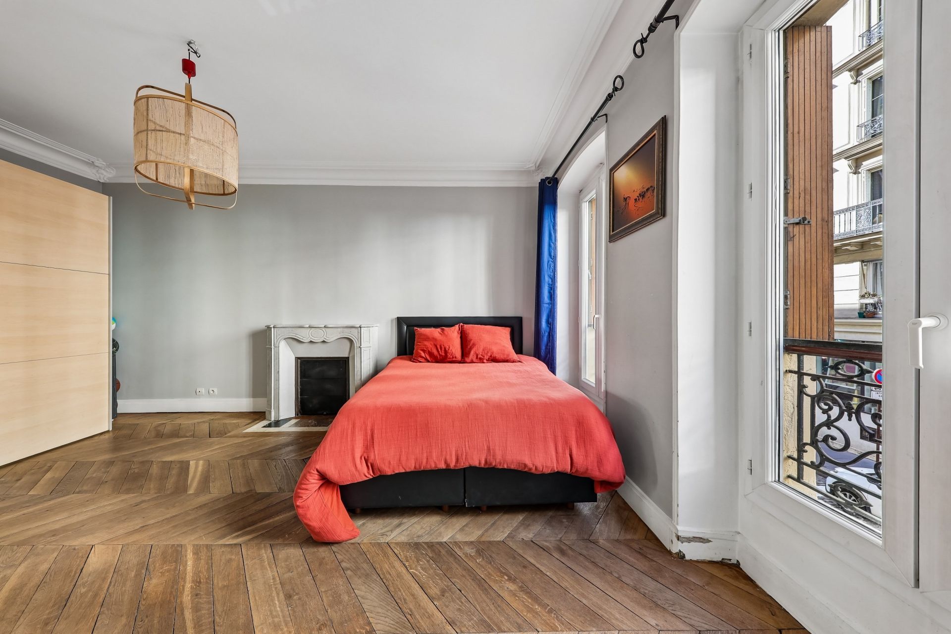 luxury apartment 5 Rooms for sale on PARIS (75009)