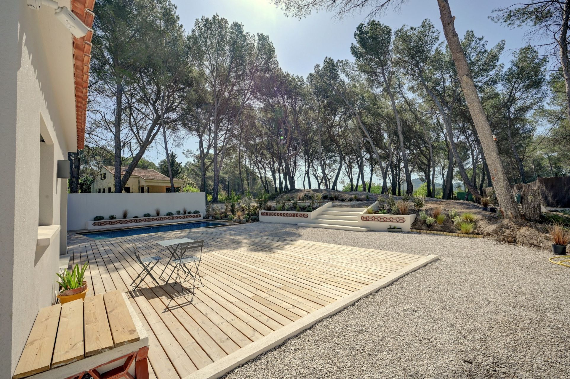 luxury house 5 Rooms for sale on VENTABREN (13122)