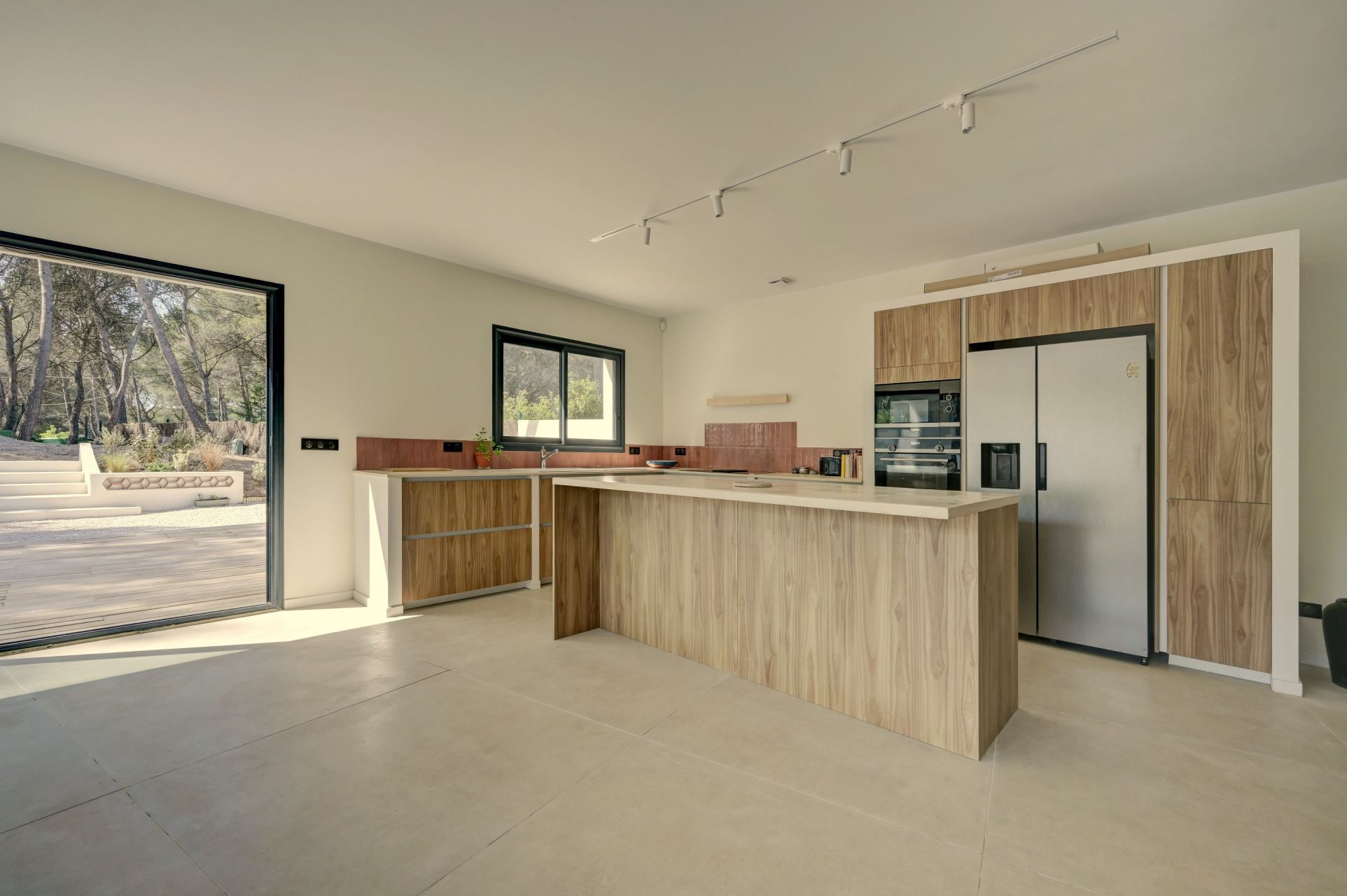 luxury house 5 Rooms for sale on AIX EN PROVENCE (13100)