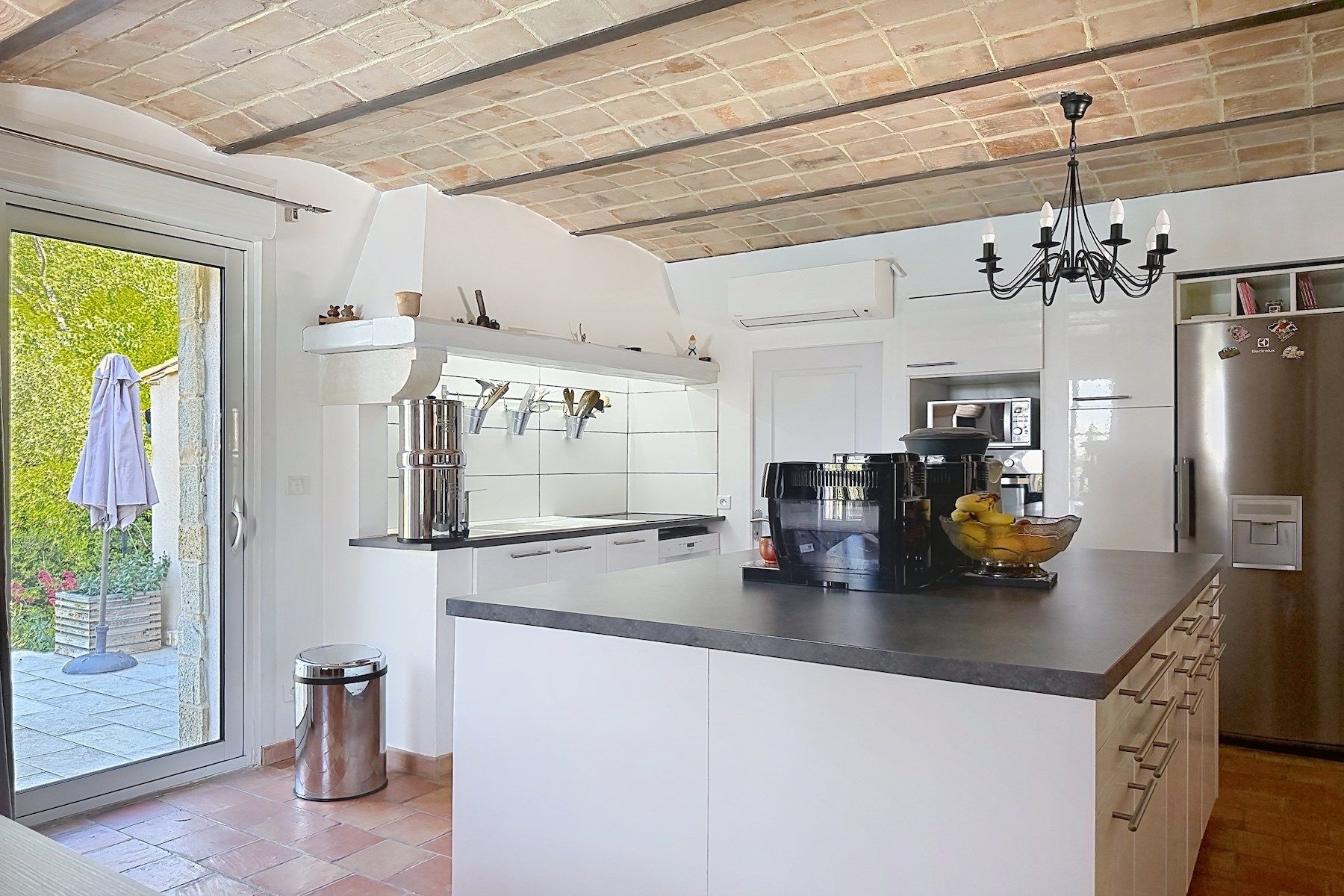 mas 13 Rooms for sale on UZES (30700)