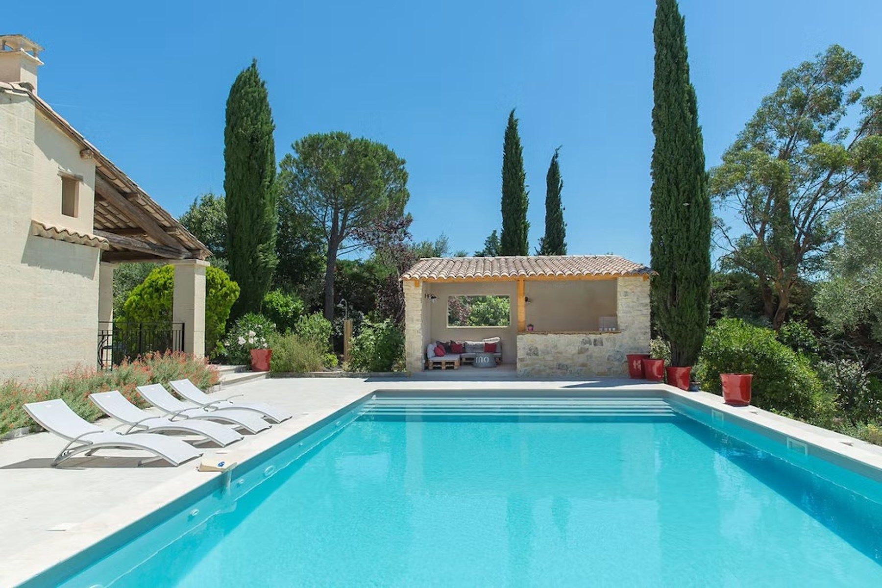 mas 13 Rooms for sale on UZES (30700)