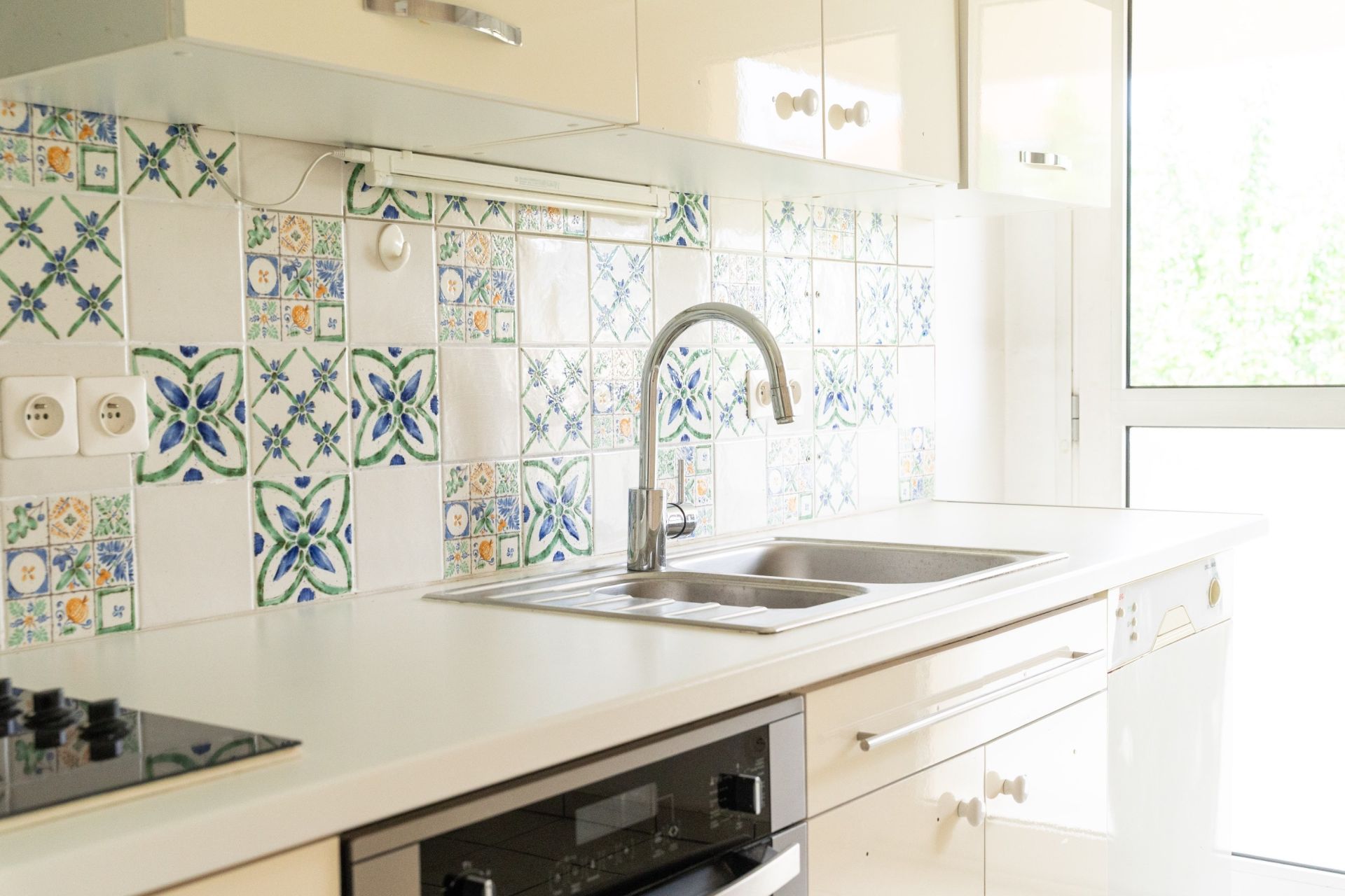 luxury apartment 3 Rooms for sale on LA ROCHELLE (17000)