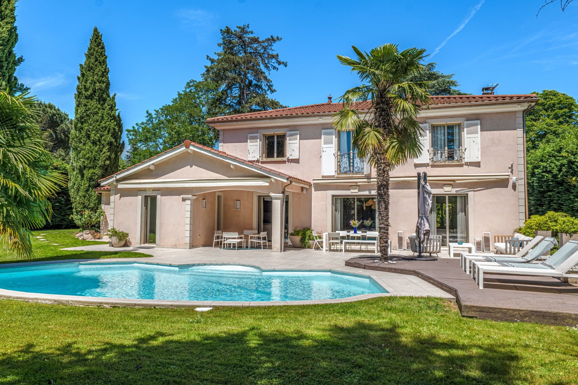 maison de luxe 10 Pièces en vente sur ECULLY (69130)