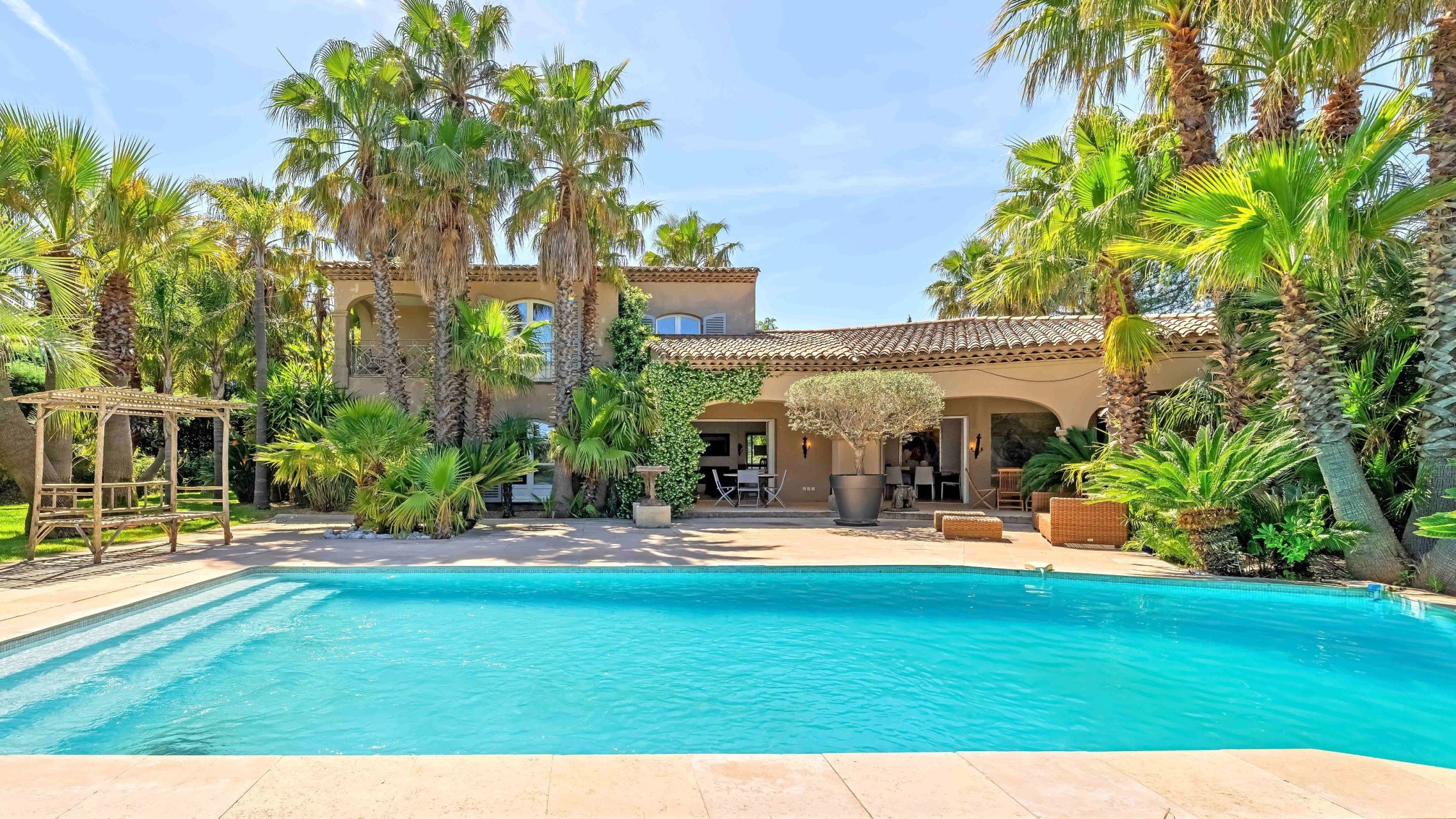 maison provençale de luxe 7 Pièces en vente sur GRIMAUD (83310)