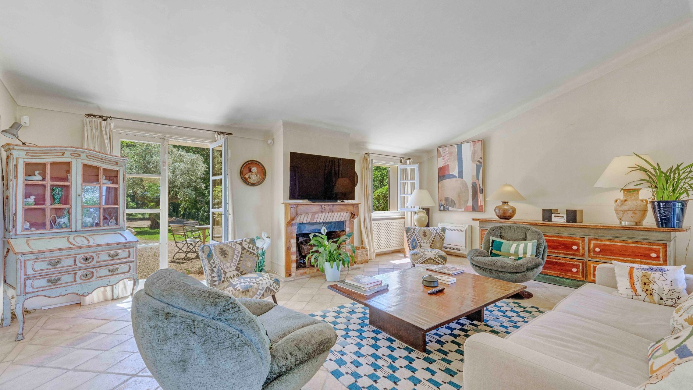 bastide 8 Rooms for sale on GASSIN (83580)