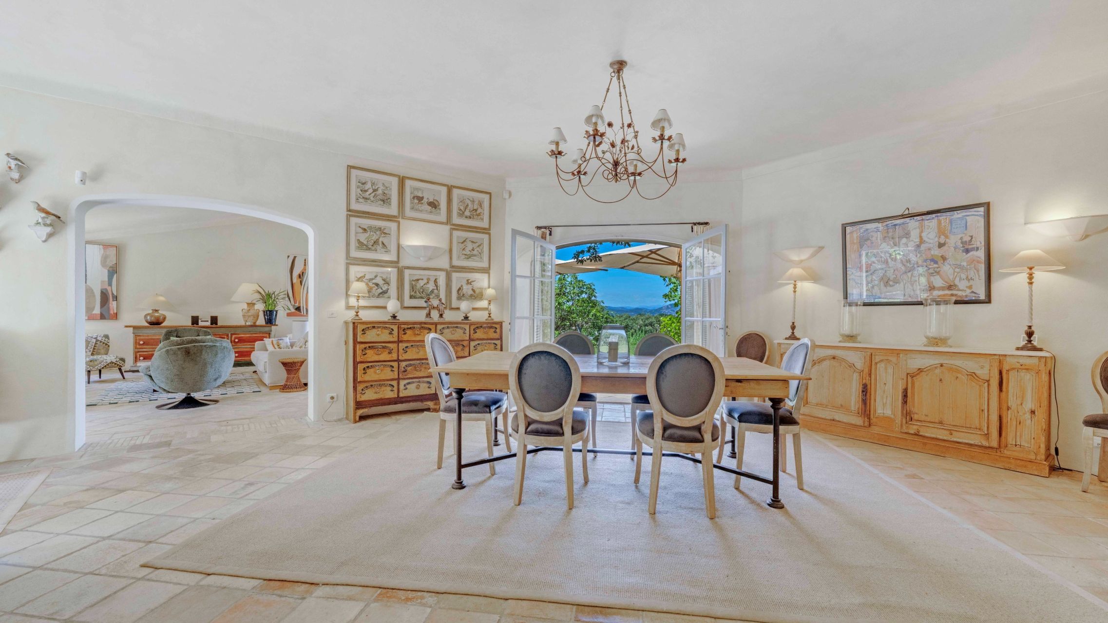 bastide 8 Rooms for sale on GASSIN (83580)