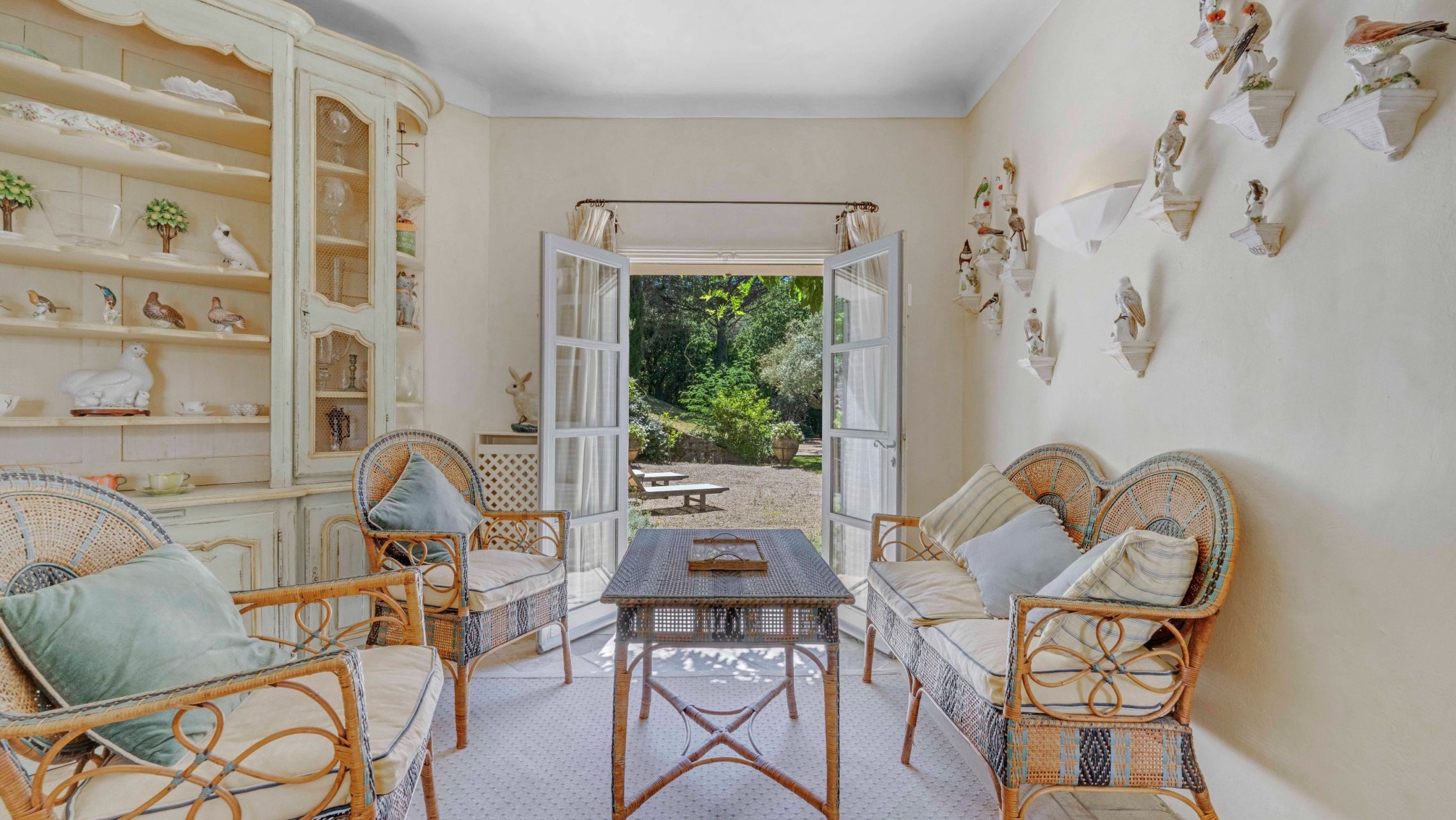 bastide 8 Rooms for sale on GASSIN (83580)