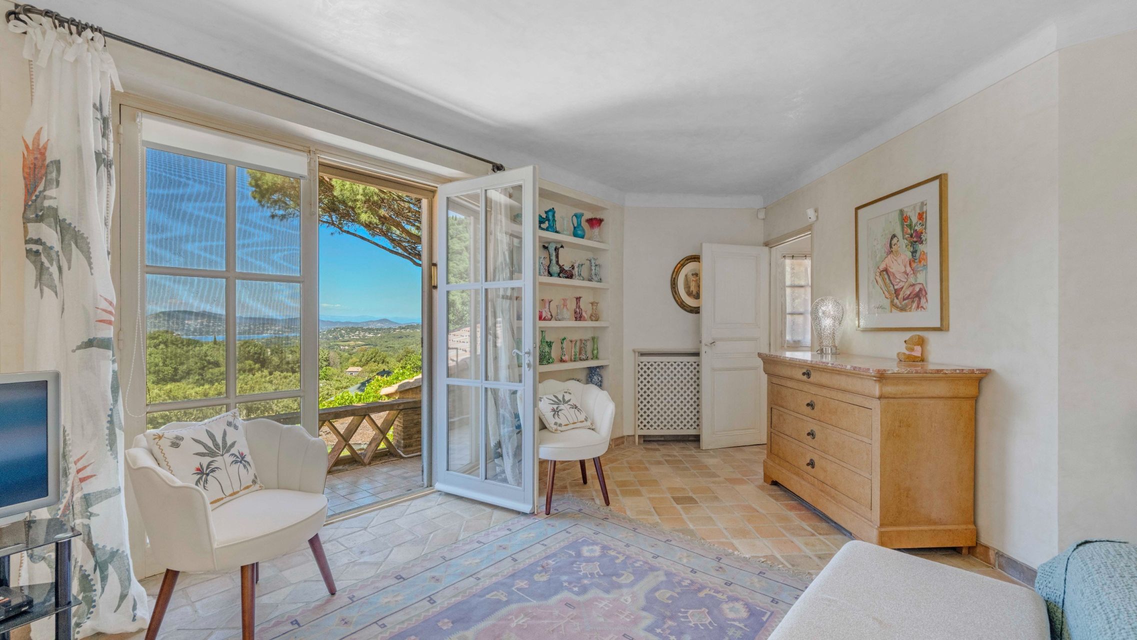 bastide 8 Rooms for sale on GASSIN (83580)