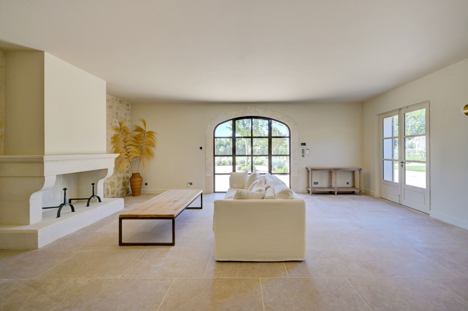 luxury house 10 Rooms for sale on ST REMY DE PROVENCE (13210)