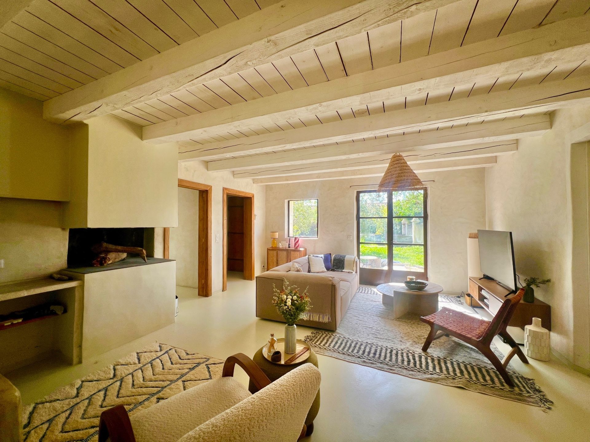 luxury house 5 Rooms for sale on PARADOU (13520)