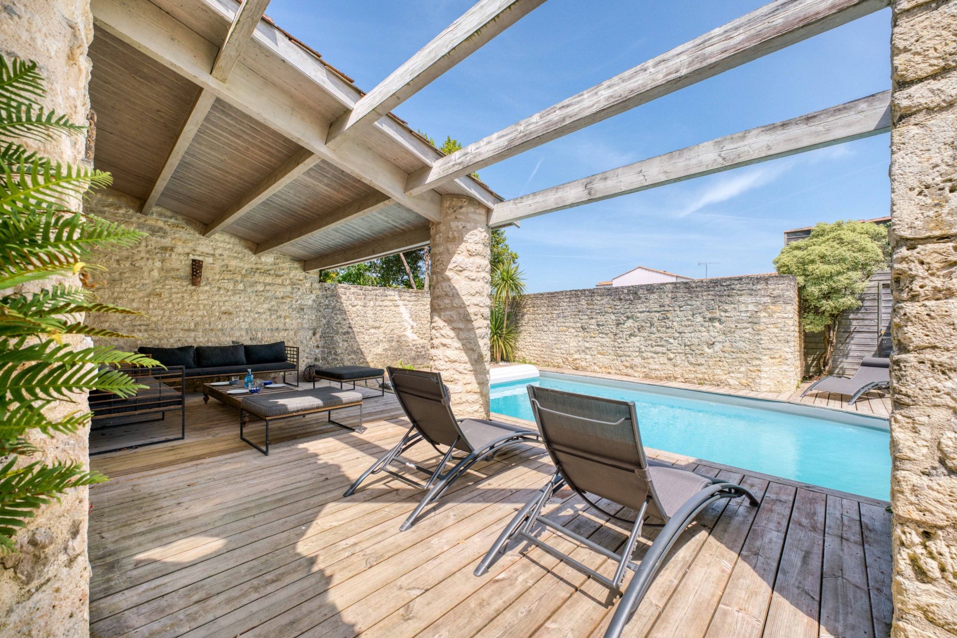 luxury house 7 Rooms for sale on ST PIERRE D OLERON (17310)