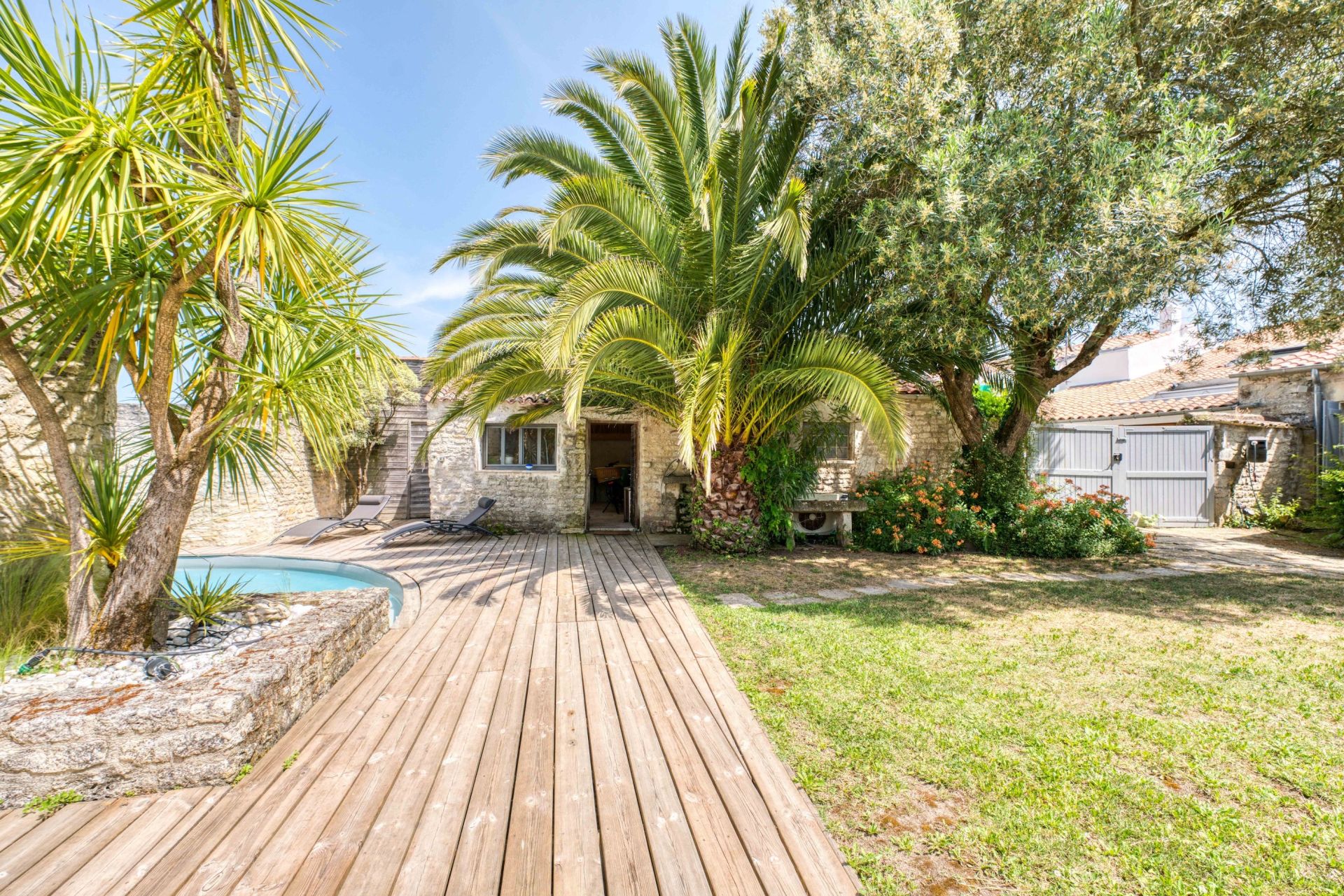 luxury house 7 Rooms for sale on ST PIERRE D OLERON (17310)