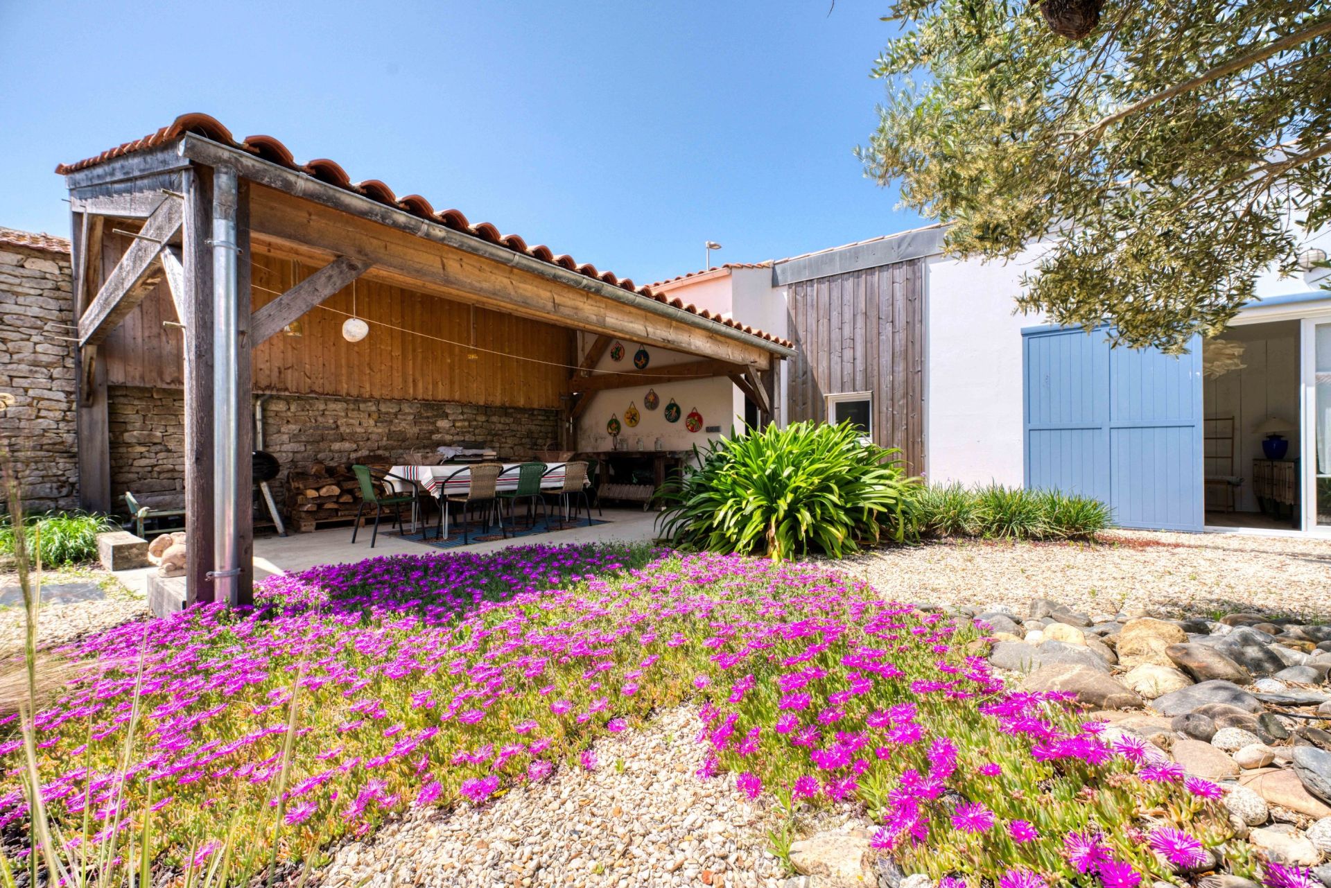 luxury house 6 Rooms for sale on ST DENIS D OLERON (17650)