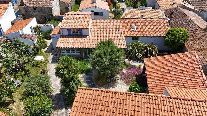 Sale Luxury house Saint-Denis-d'Oléron 6&nbsp;Rooms 134&nbsp;m²