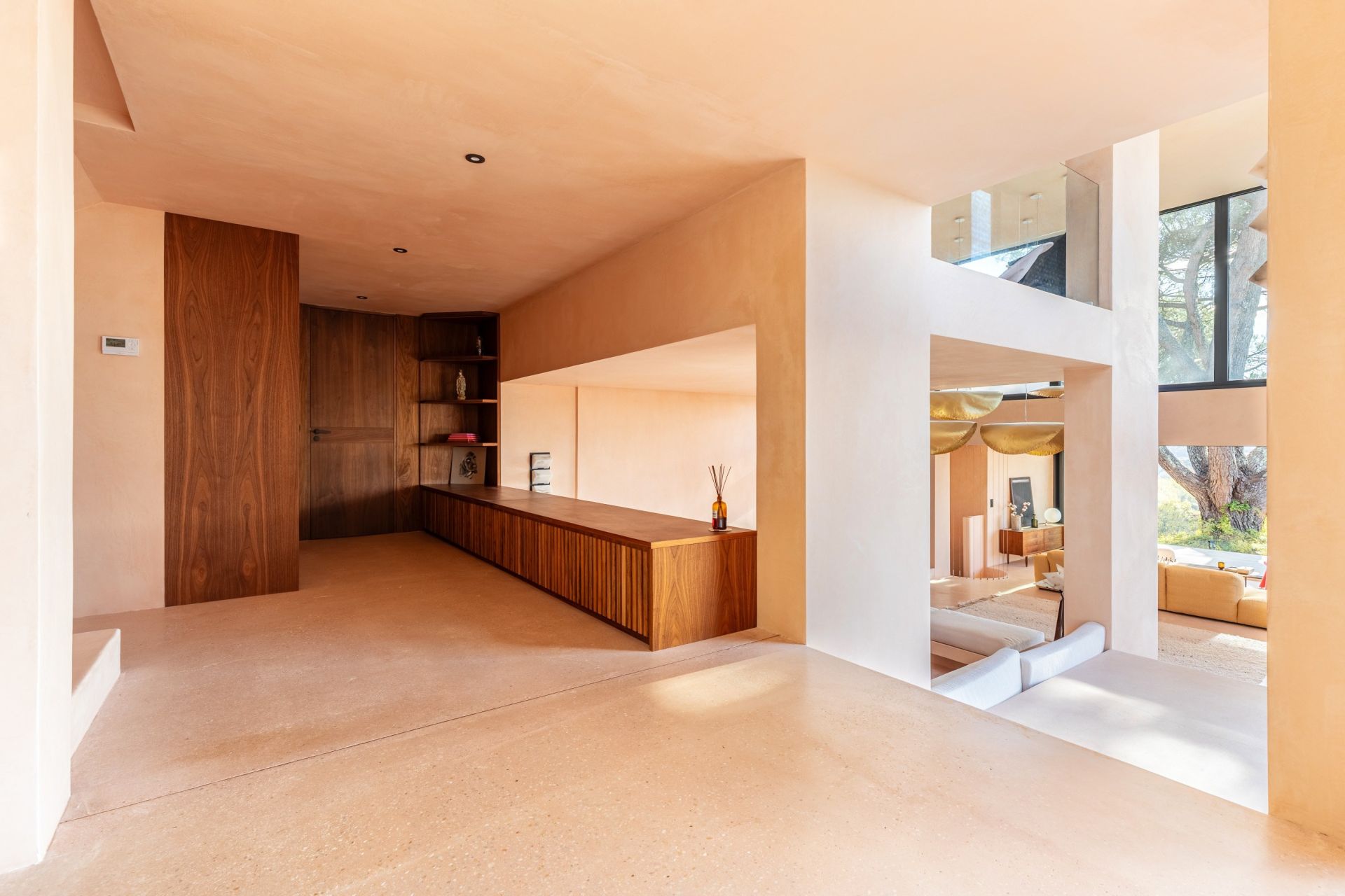 luxury property 12 Rooms for sale on BORDEAUX (33000)