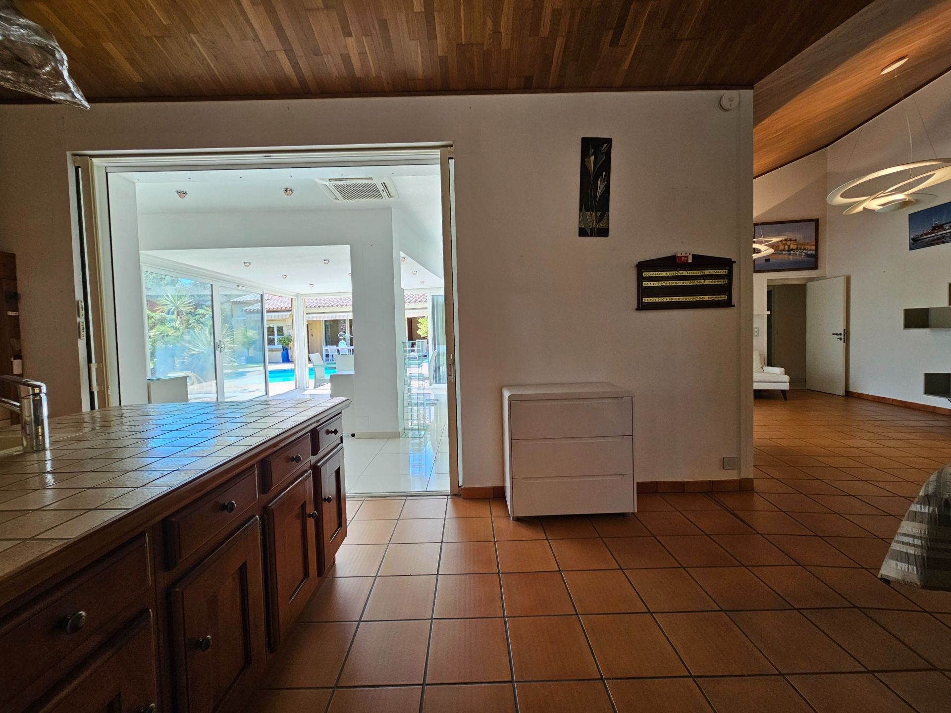 luxury house 7 Rooms for sale on PERPIGNAN (66000)