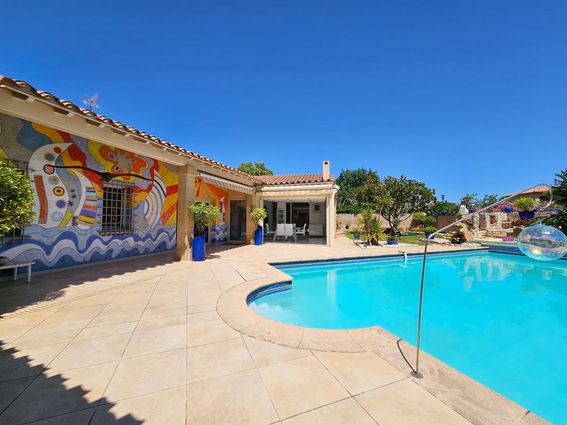 luxury house 7 Rooms for sale on PERPIGNAN (66000)