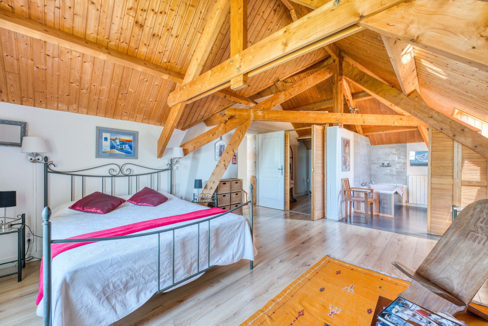 luxury house 10 Rooms for sale on PORT DES BARQUES (17730)