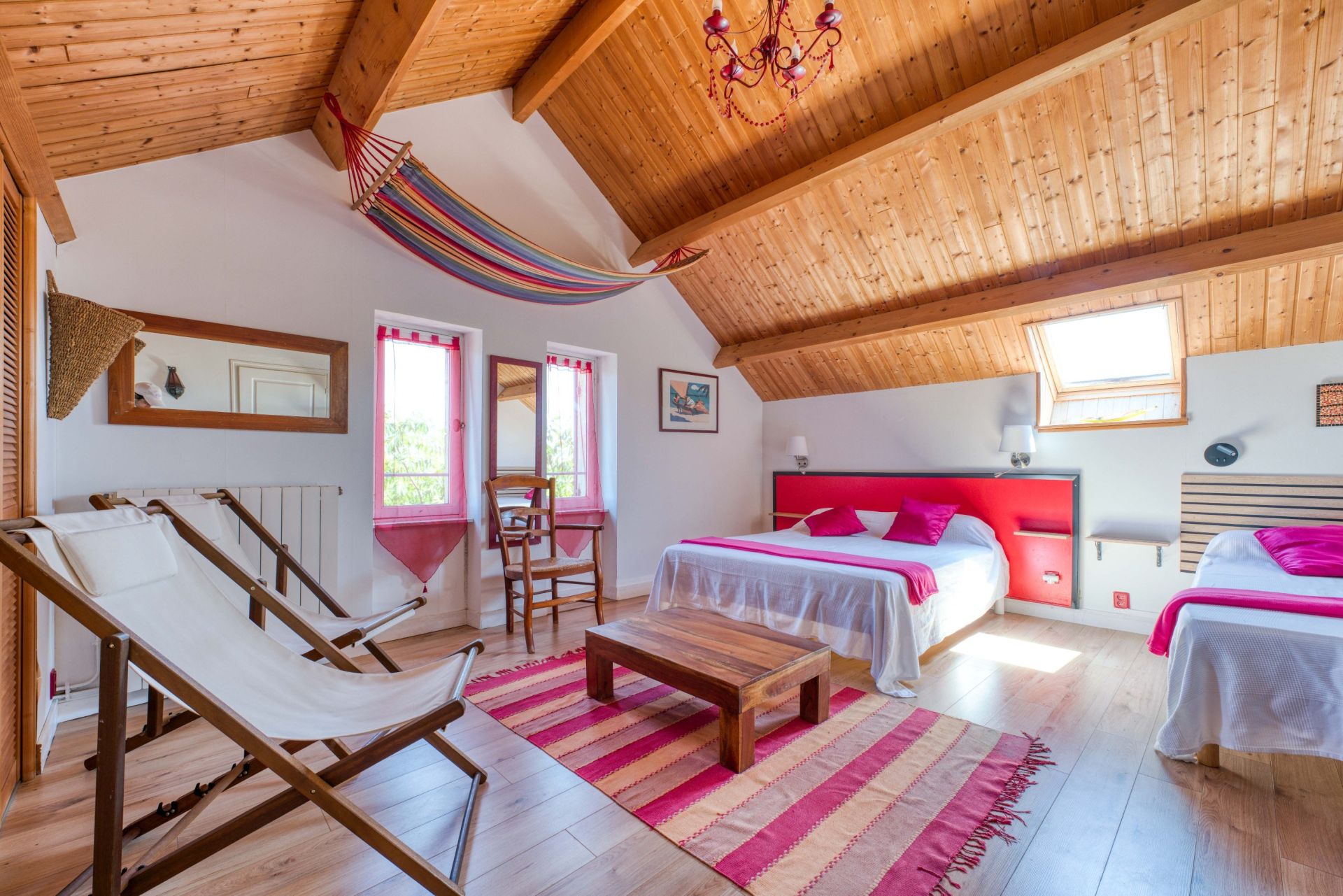luxury house 10 Rooms for sale on PORT DES BARQUES (17730)