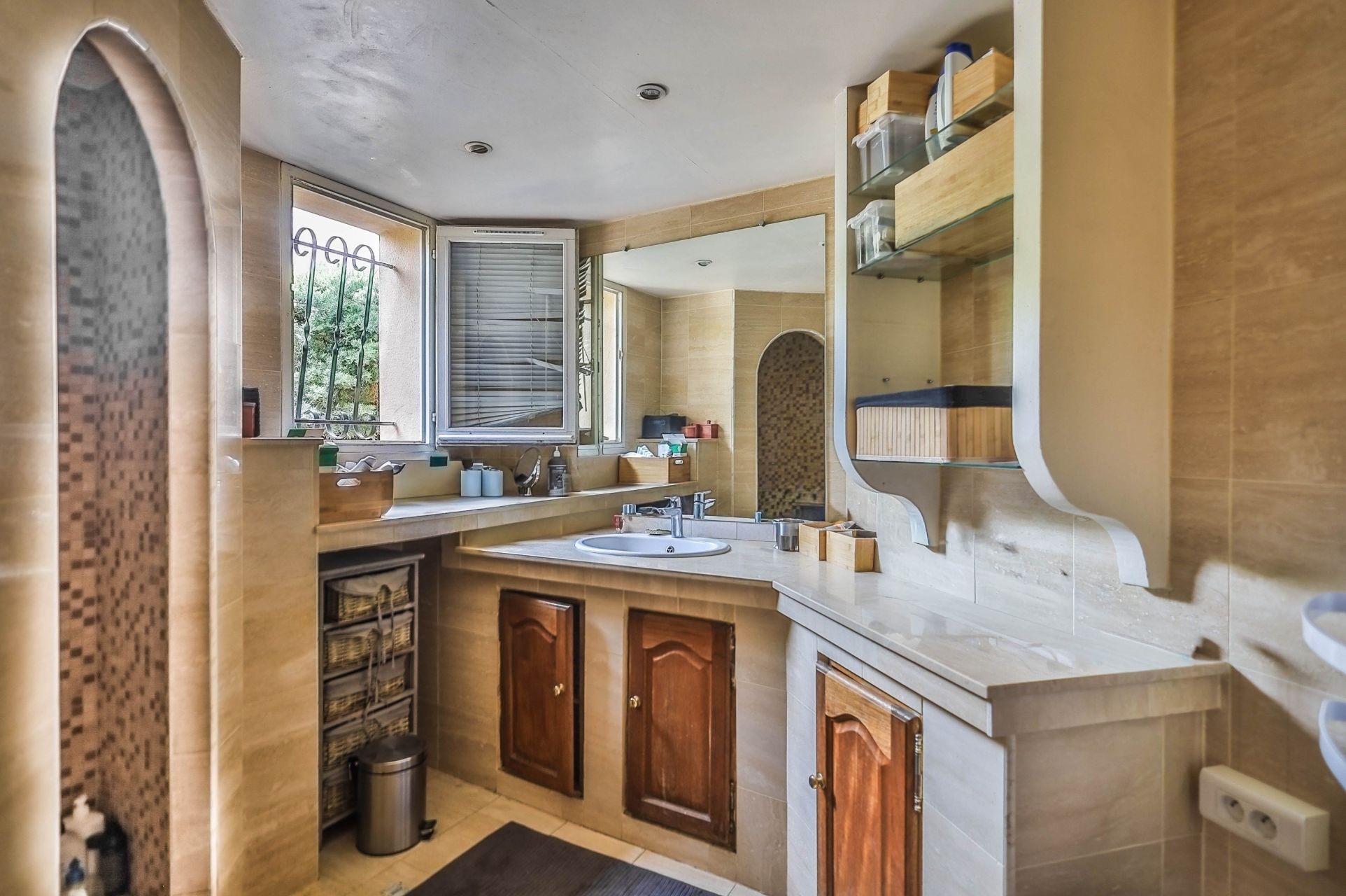 maison de luxe 6 Pièces en vente sur L ISLE SUR LA SORGUE (84800)