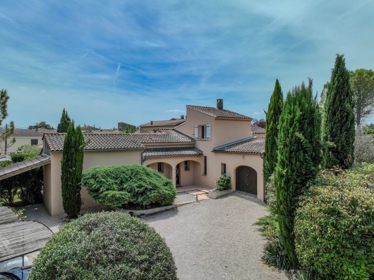 maison de luxe 6 Pièces en vente sur L ISLE SUR LA SORGUE (84800)