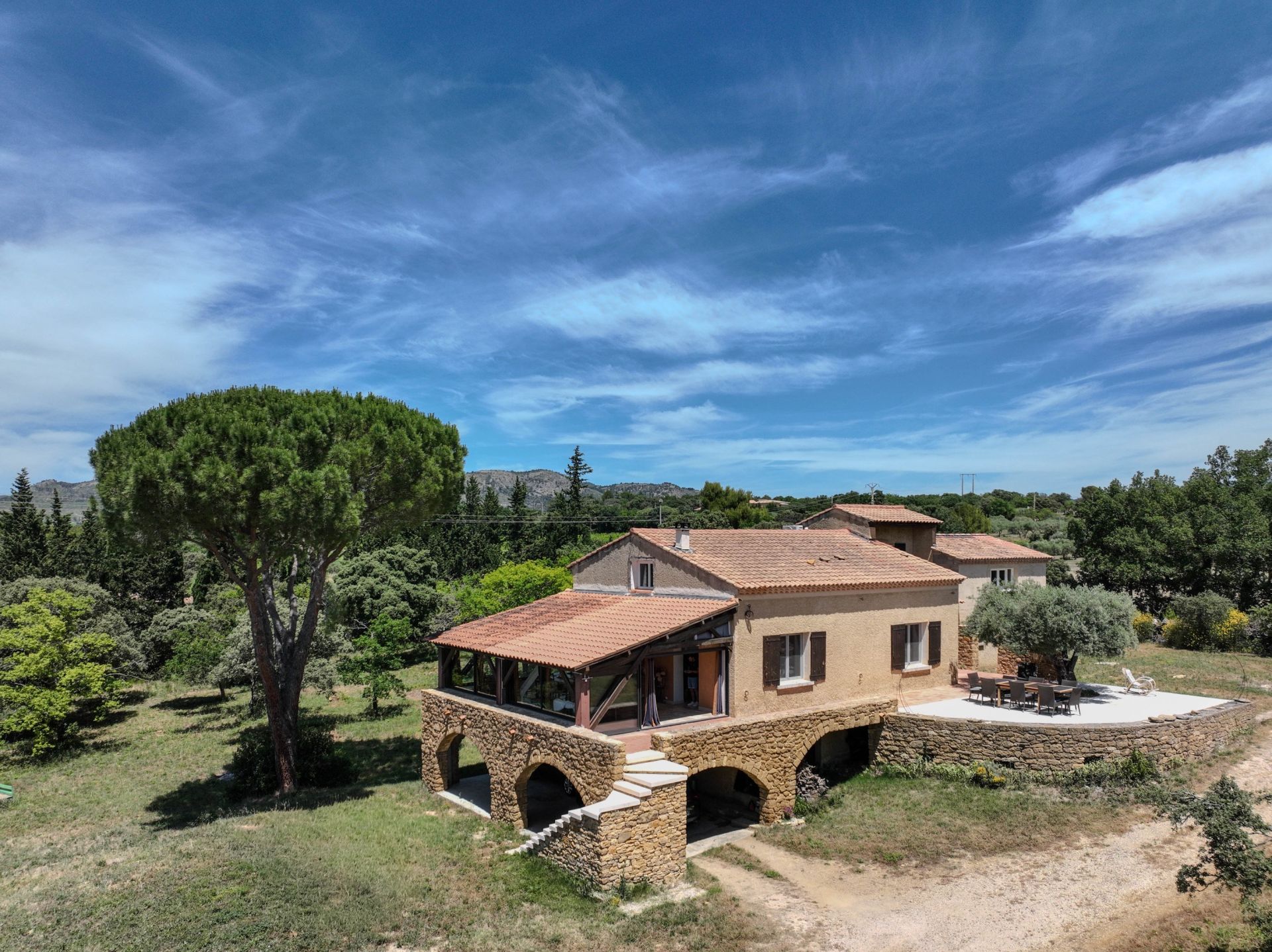 maison de luxe 7 Pièces en vente sur ST HIPPOLYTE LE GRAVEYRON (84330)
