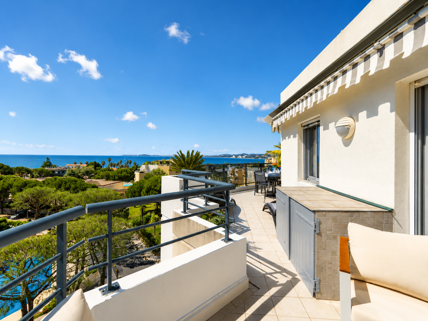 appartement de luxe 2 Pièces en vente sur CROS DE CAGNES (06800)