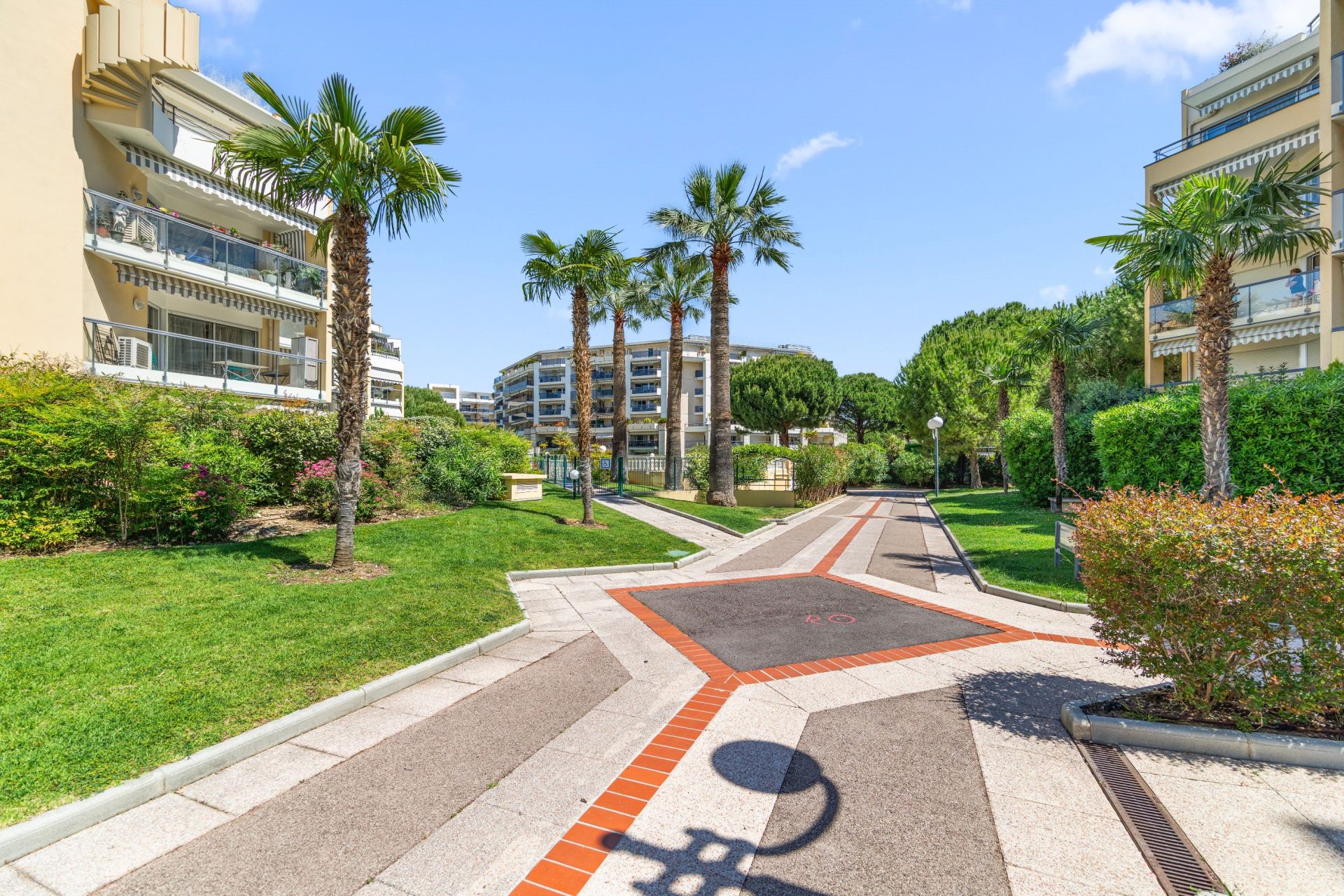 appartement de luxe 2 Pièces en vente sur CROS DE CAGNES (06800)