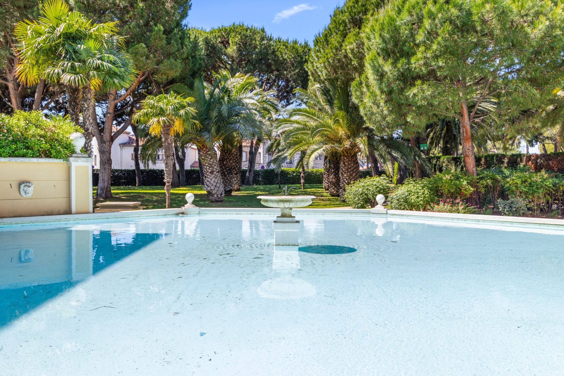 appartement de luxe 2 Pièces en vente sur CROS DE CAGNES (06800)