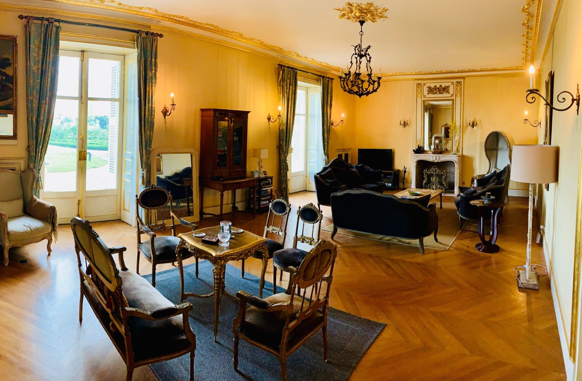 manor house 12 Rooms for sale on LOCHES (37600)