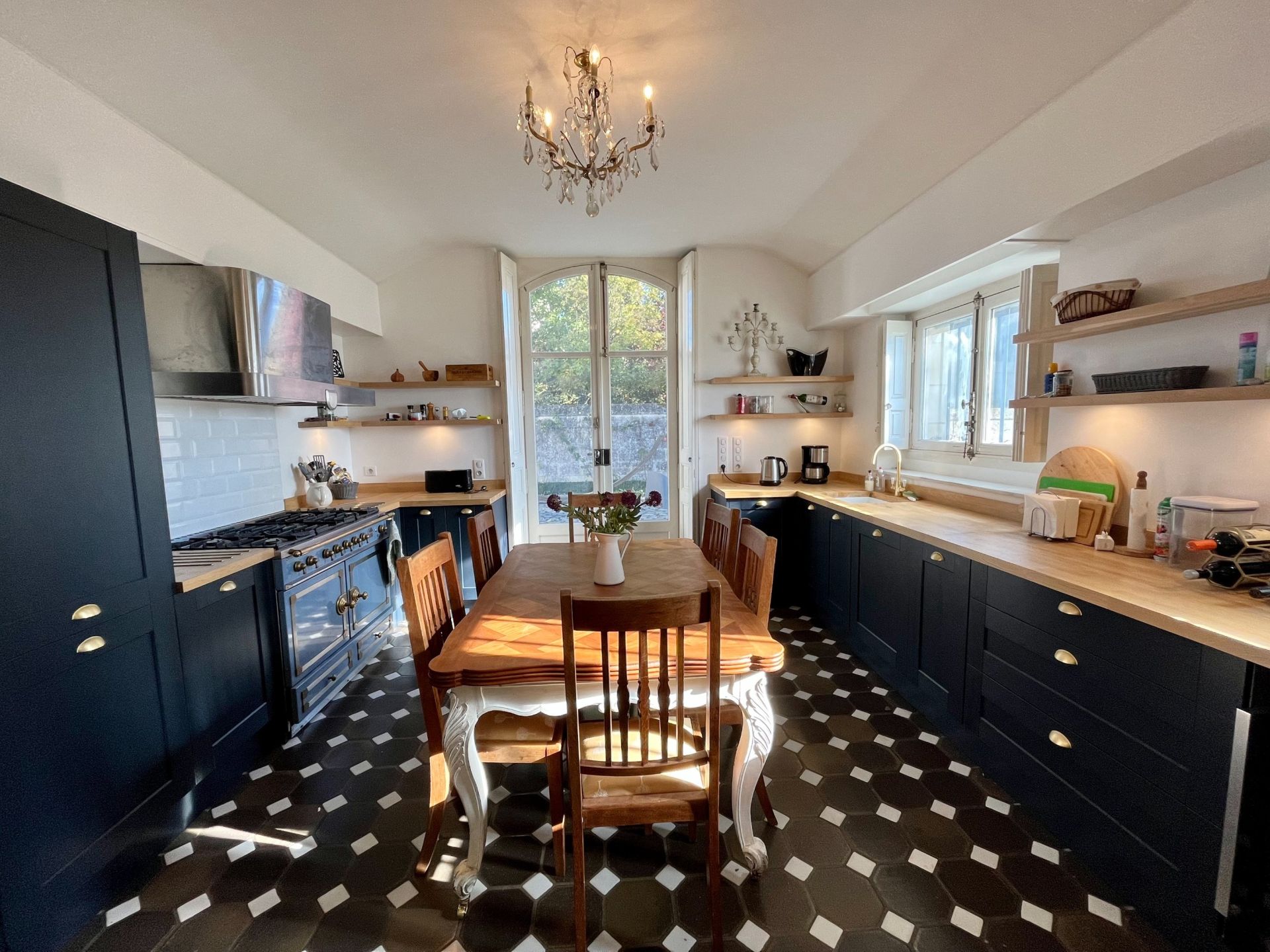 manor house 12 Rooms for sale on LOCHES (37600)