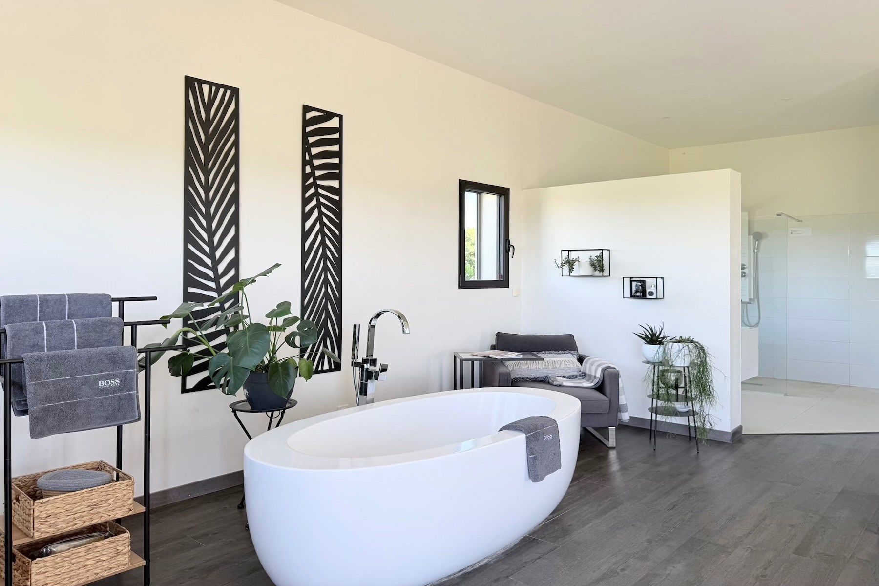 luxury house 7 Rooms for sale on UZES (30700)