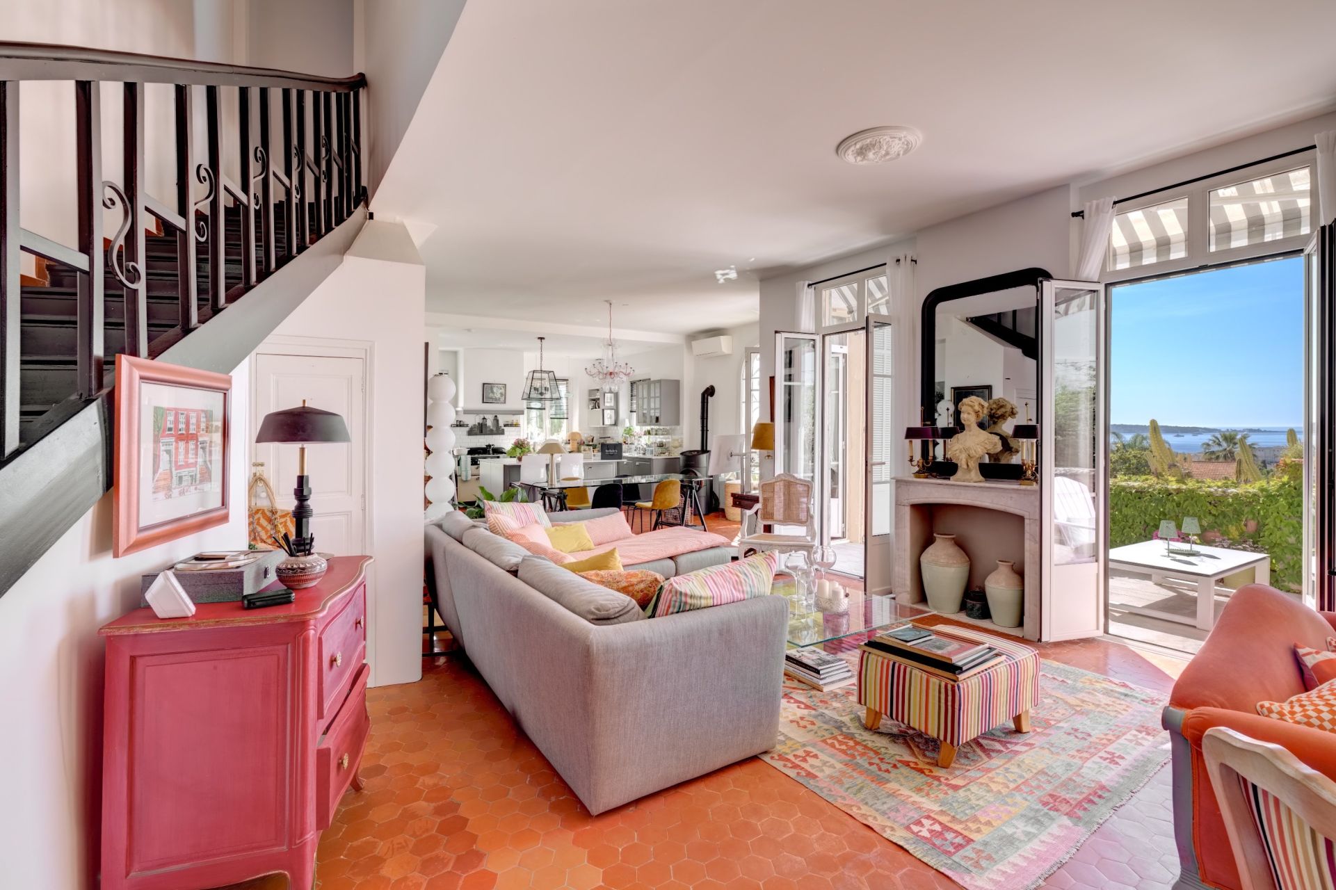 bastide 6 Rooms for sale on LE GOLFE JUAN (06220)