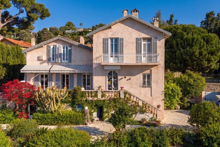 bastide 6 Rooms for sale on LE GOLFE JUAN (06220)