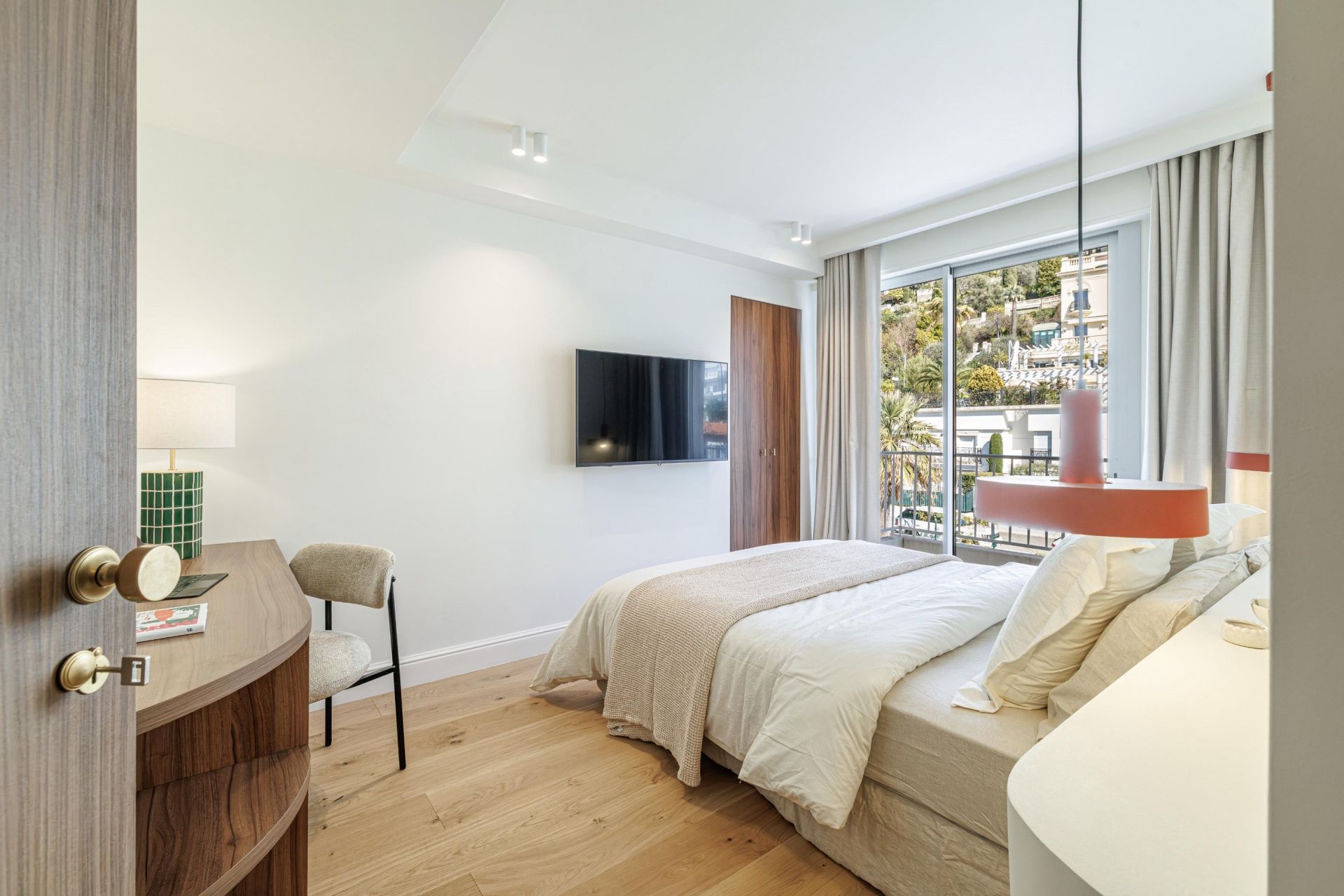 luxury apartment 3 Rooms for sale on NICE (06000)