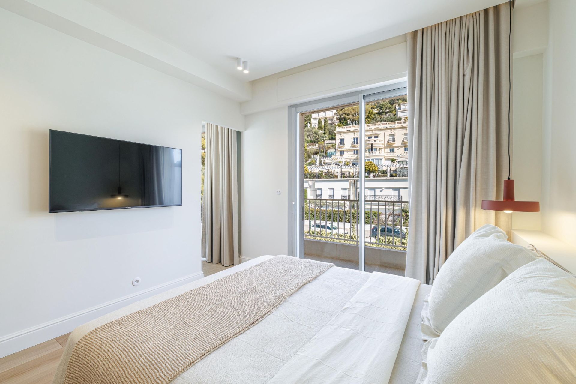 luxury apartment 3 Rooms for sale on NICE (06000)