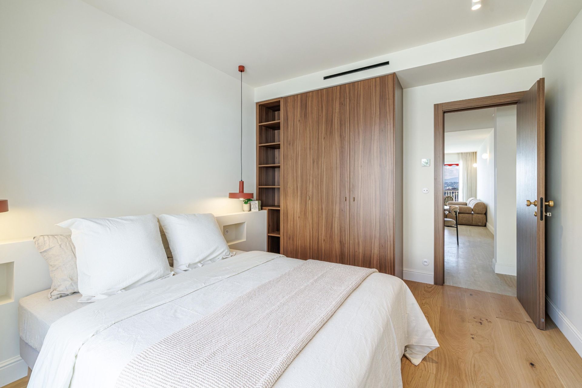 luxury apartment 3 Rooms for sale on NICE (06000)