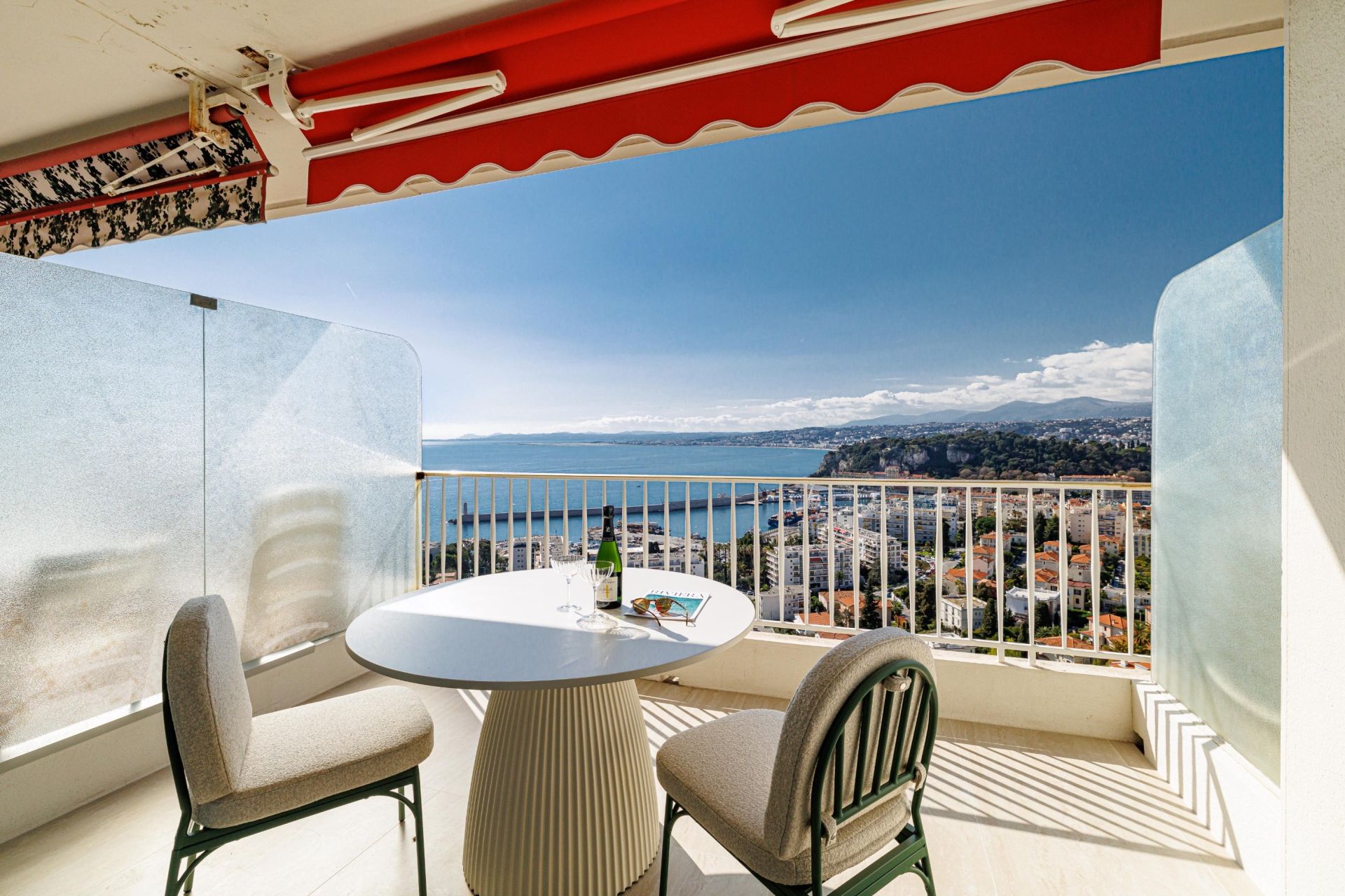 luxury apartment 3 Rooms for sale on NICE (06000)