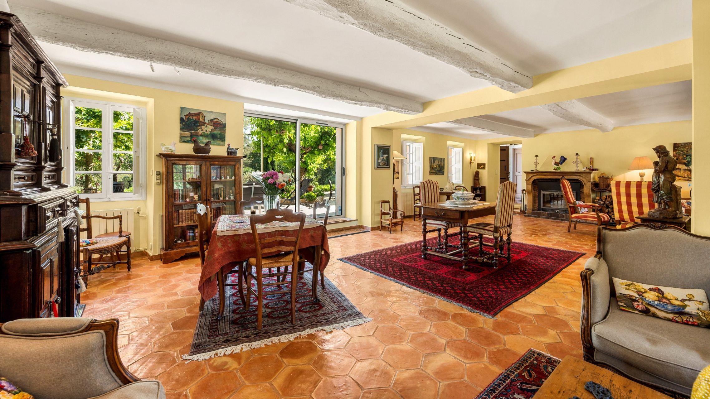 bastide 8 Rooms for sale on LES ARCS (83460)