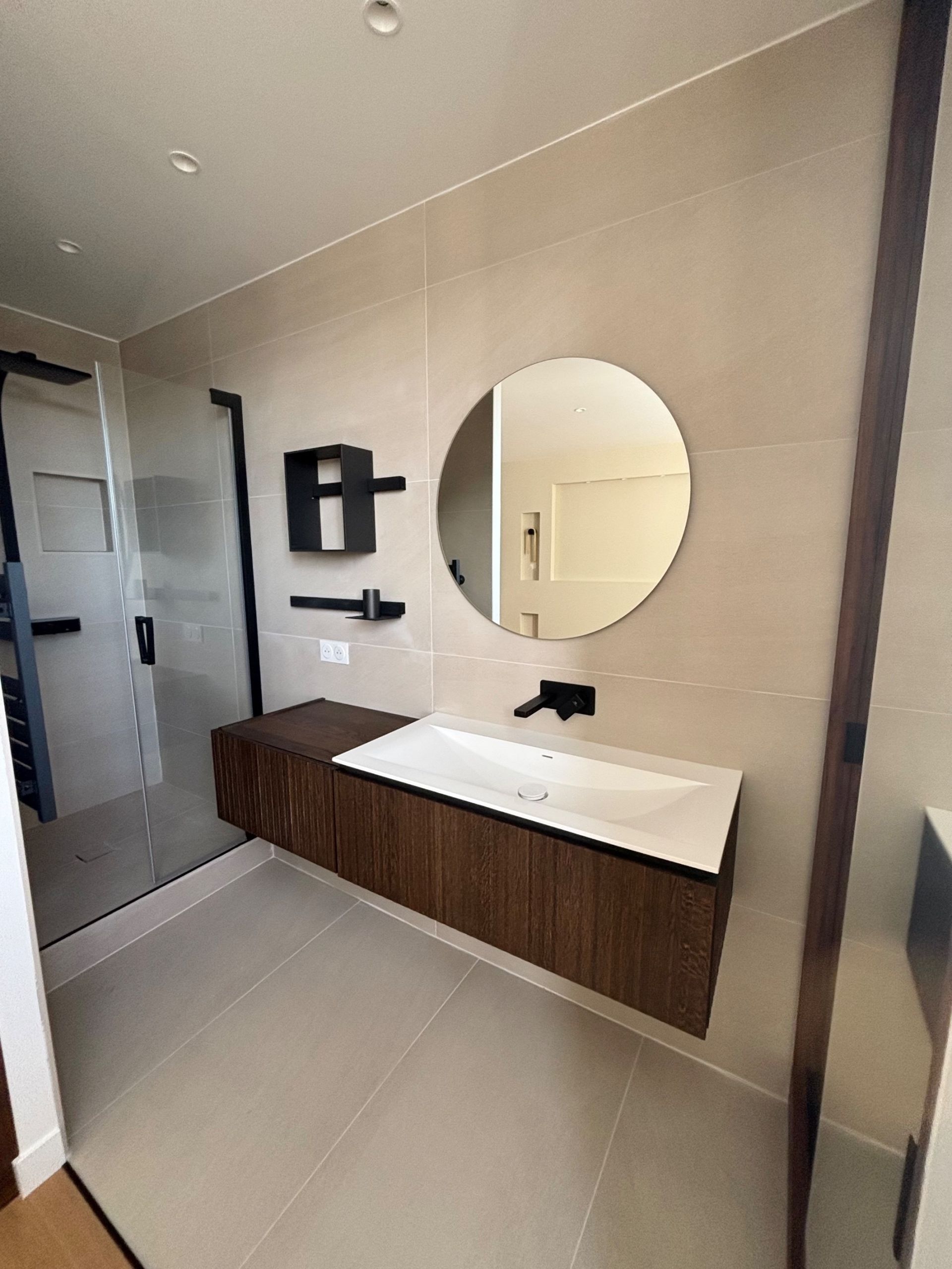 luxury apartment 3 Rooms for sale on DEAUVILLE (14800)