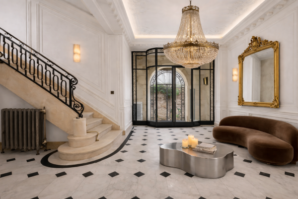 mansion (hôtel particulier) 9 Rooms for sale on PARIS (75016)