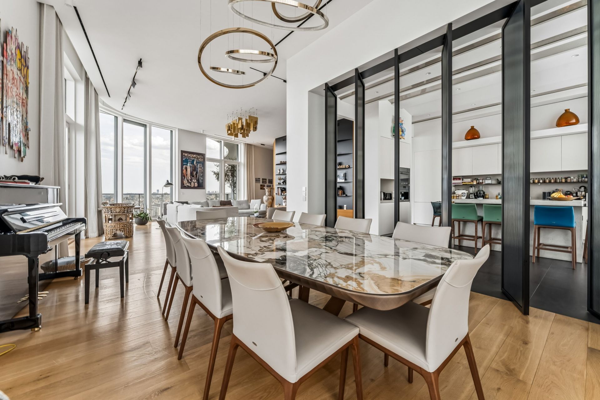 luxury apartment 8 Rooms for sale on PARIS (75017)