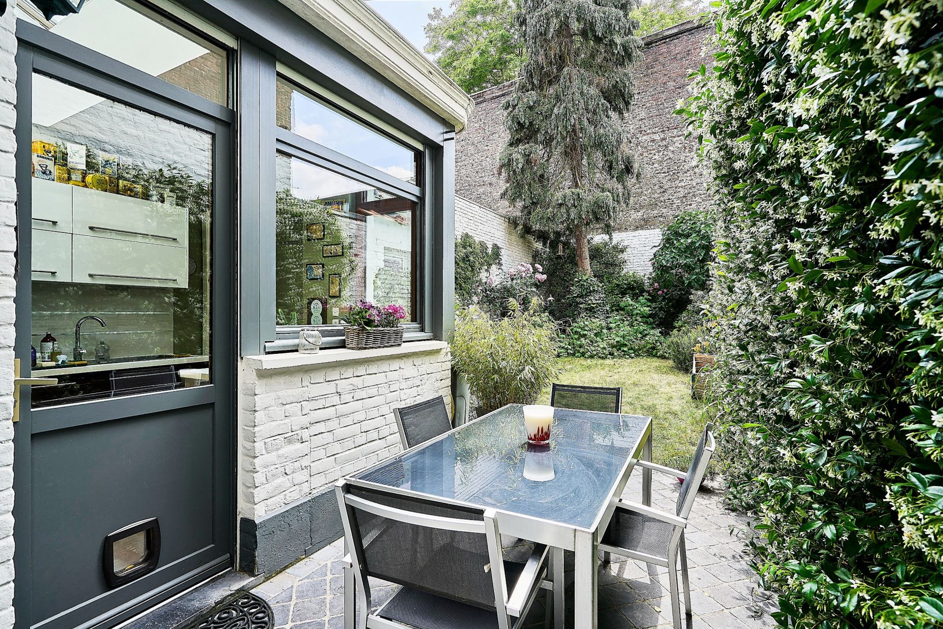 luxury house 8 Rooms for sale on LILLE (59800)