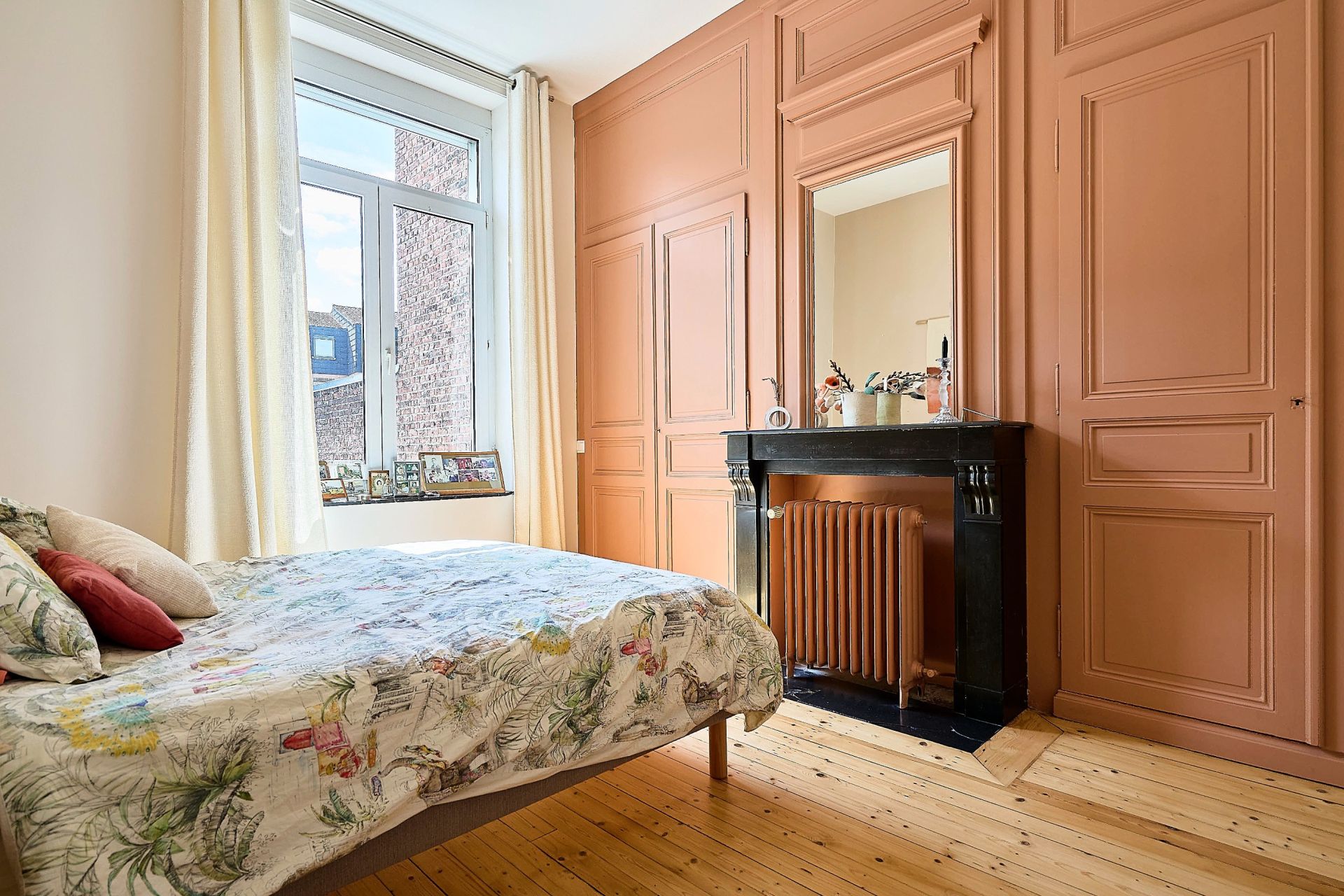 luxury house 8 Rooms for sale on LILLE (59800)