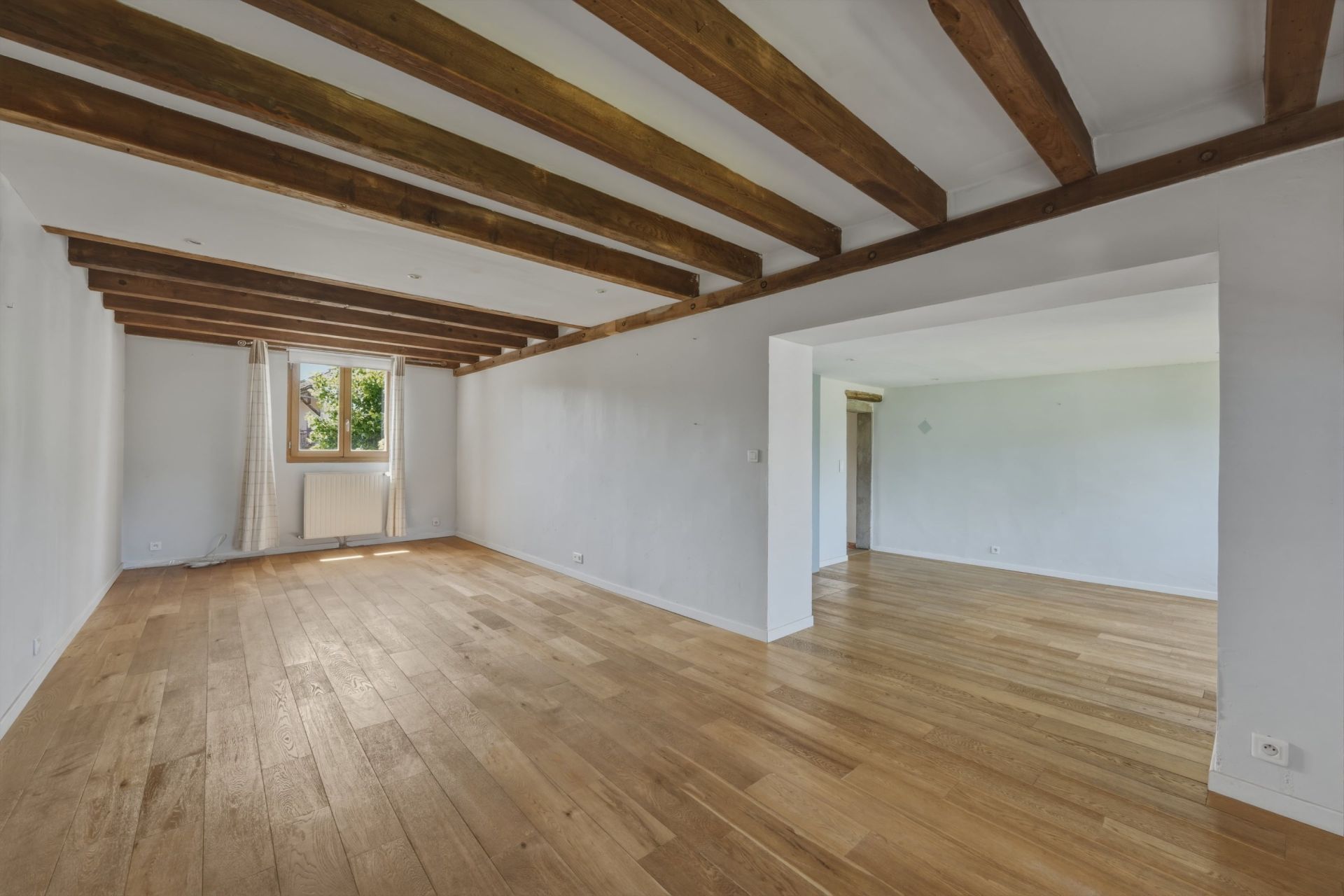 luxury house 7 Rooms for sale on SCIEZ (74140)