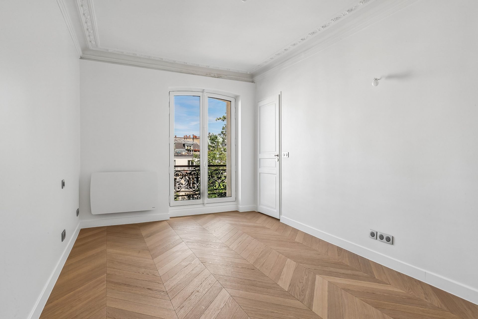 luxury apartment 7 Rooms for sale on PARIS (75003)