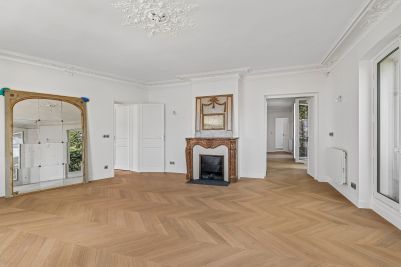 Sale Luxury apartment Paris 3 7&nbsp;Rooms 145.05&nbsp;m²